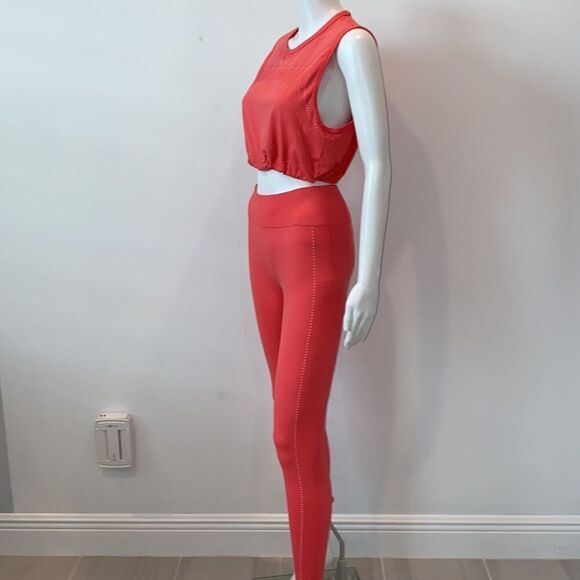 Coral Crop Top And Leggings Top Small Leggings Medium - Picture 4 of 15